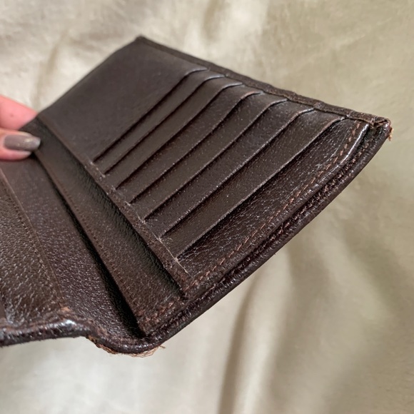 👑✅PRICE FIRM✅ AUTHENTIC Gucci Web Long Wallet - Picture 14 of 17